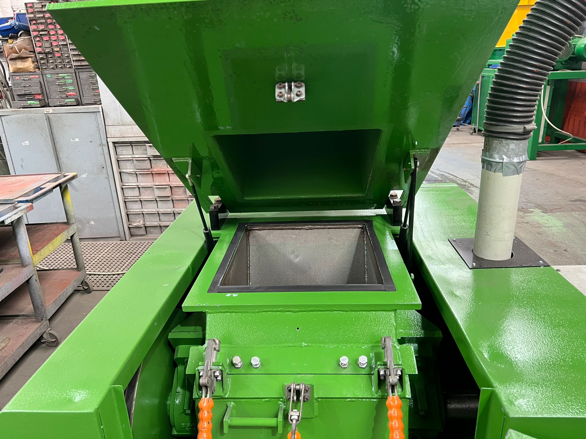 Blackfriars 40-40 Granulator - Image 3