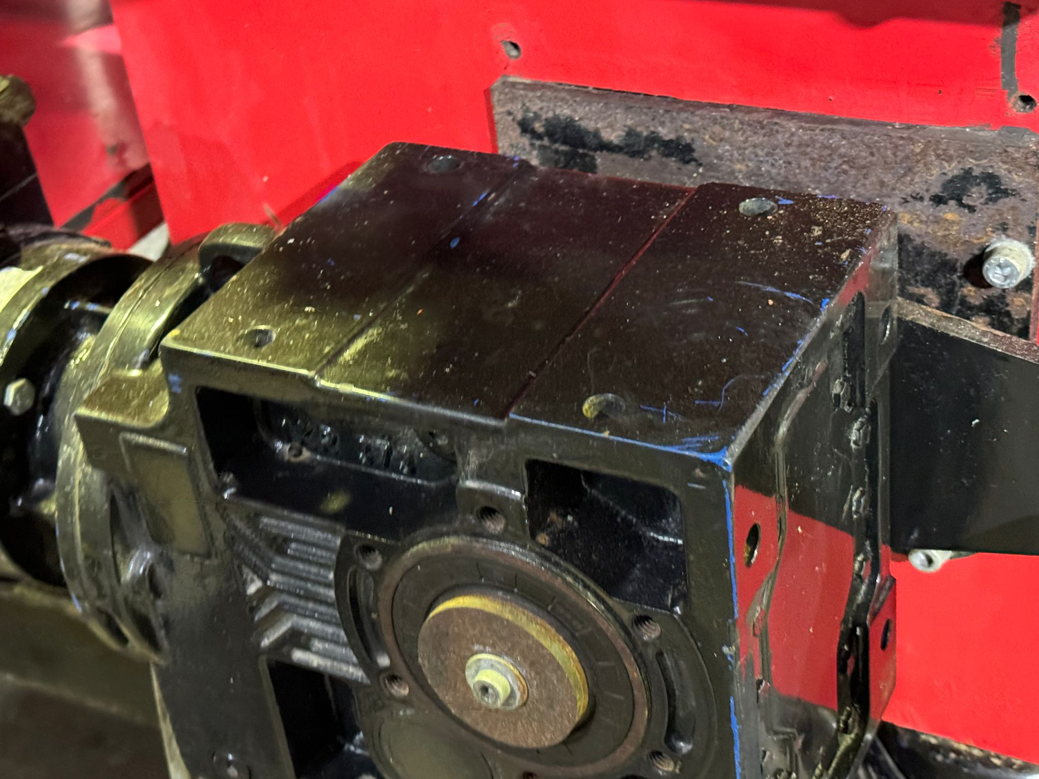 Wolfe 1000 37kW Single Shaft Shredder - Image 5