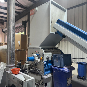 wps1200-shredder-whc-800-450-granulator-ex-demo-11